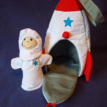 Load image into Gallery viewer, Astronaut Play Set
