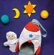 Load image into Gallery viewer, Astronaut Play Set
